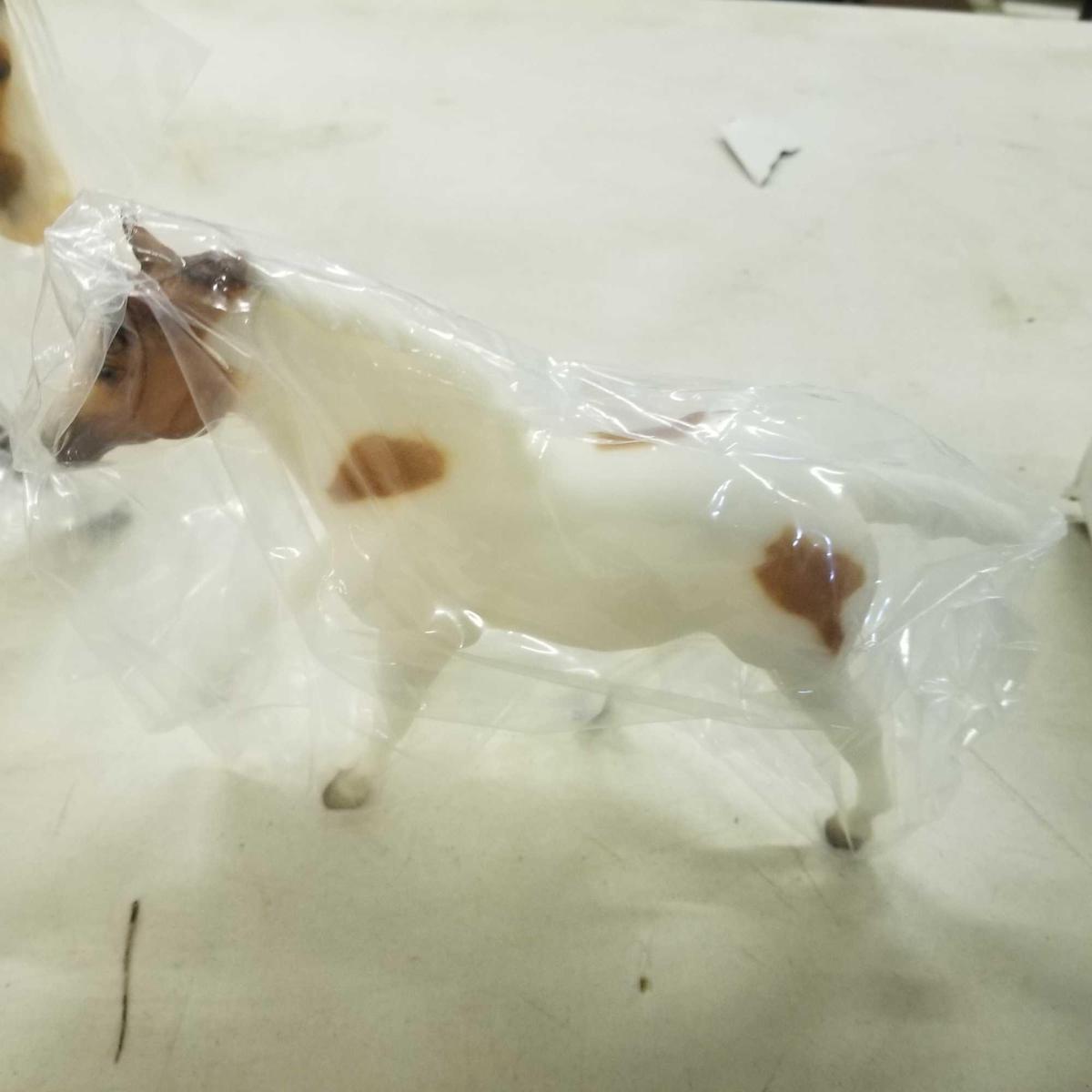 BREYER 671-1642 PINTO COLT