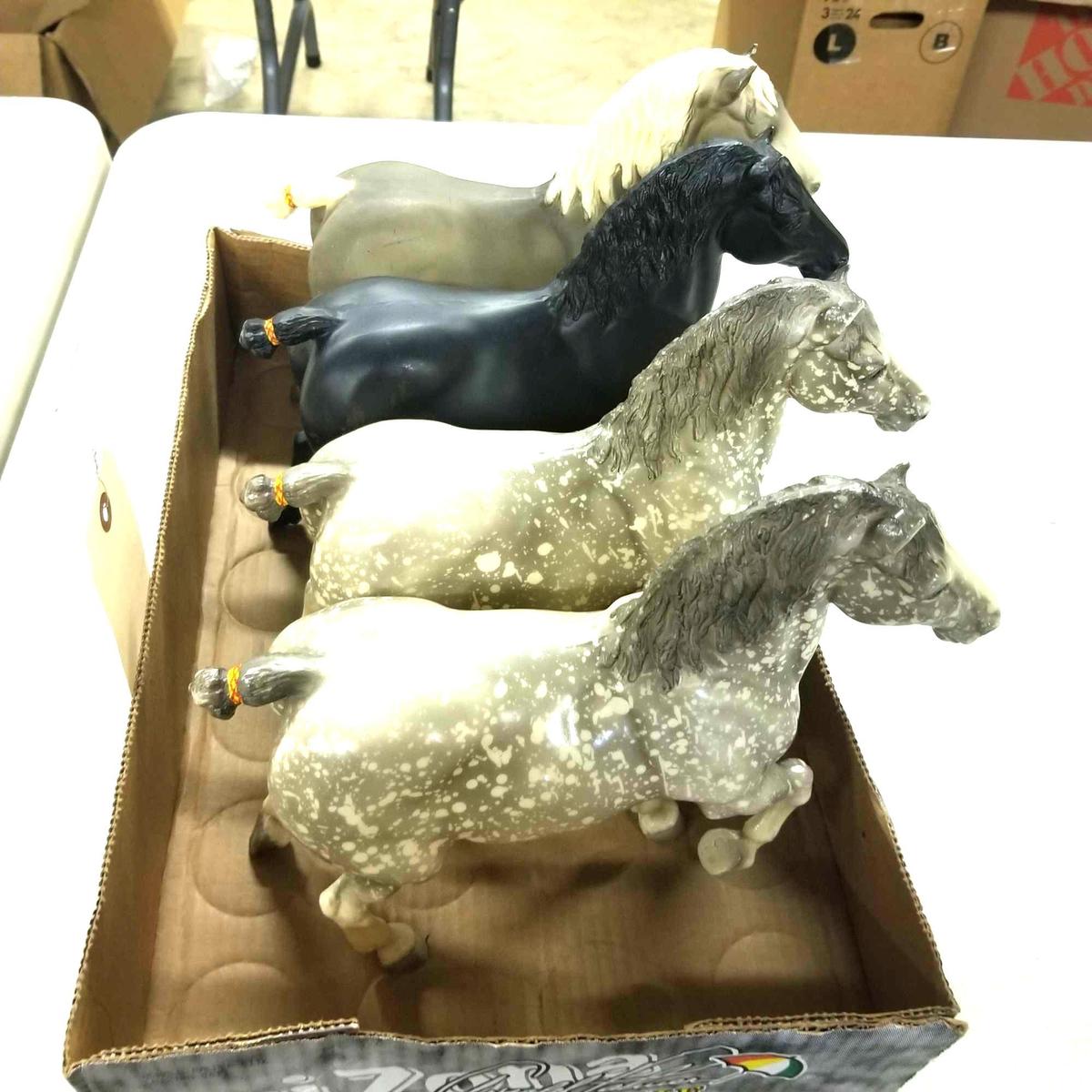 BREYER ASSORTMENT HORSES