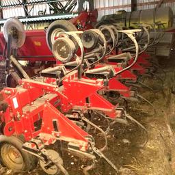 Case IH 183 12x30 Row Crop Cultivator 3 Point Flat Fold