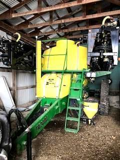 Top Air TA2400 Pull Sprayer w/Tracks 90-120' Boom