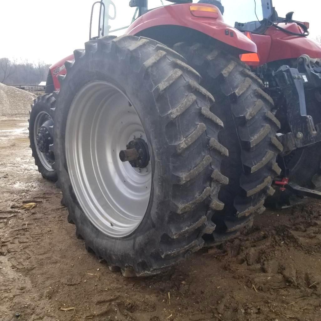 2015 Case-IH Magnum 240 CVT, MFD, Tractor 1139 Hours