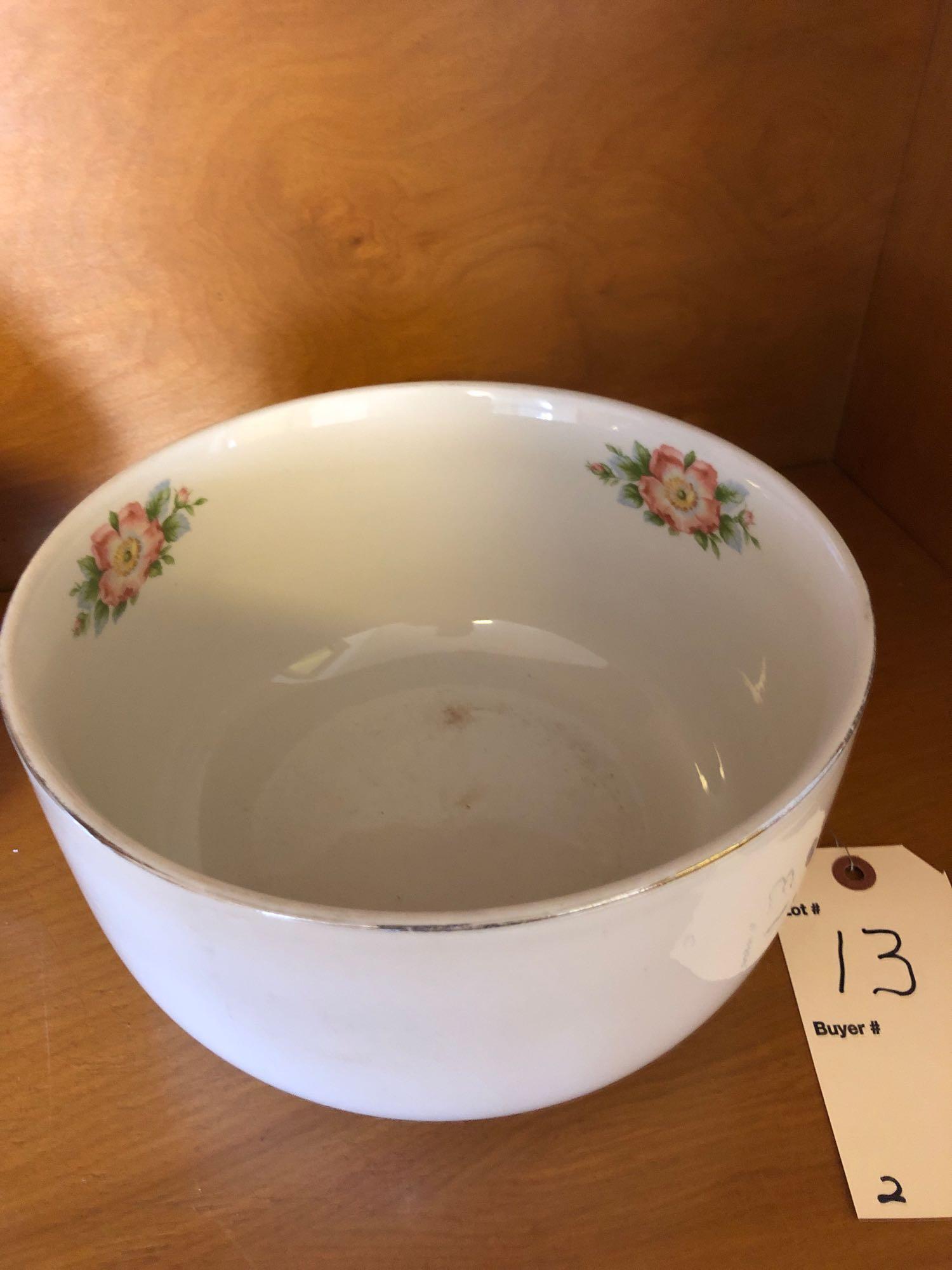 Hall?s matching pitcher & bowl set