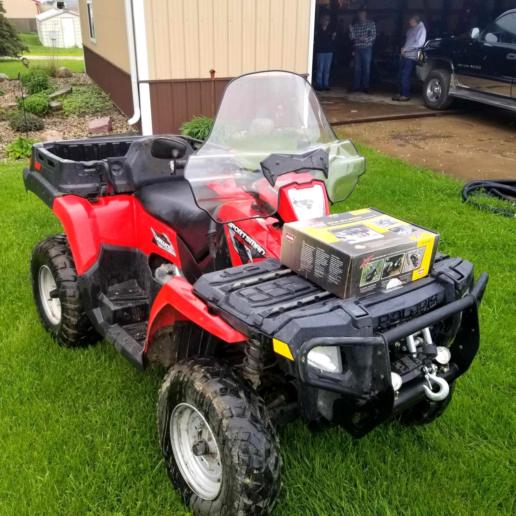 Polaris Sportsman 800 ATV, 4 x4, Auto Transmission, Dump Box