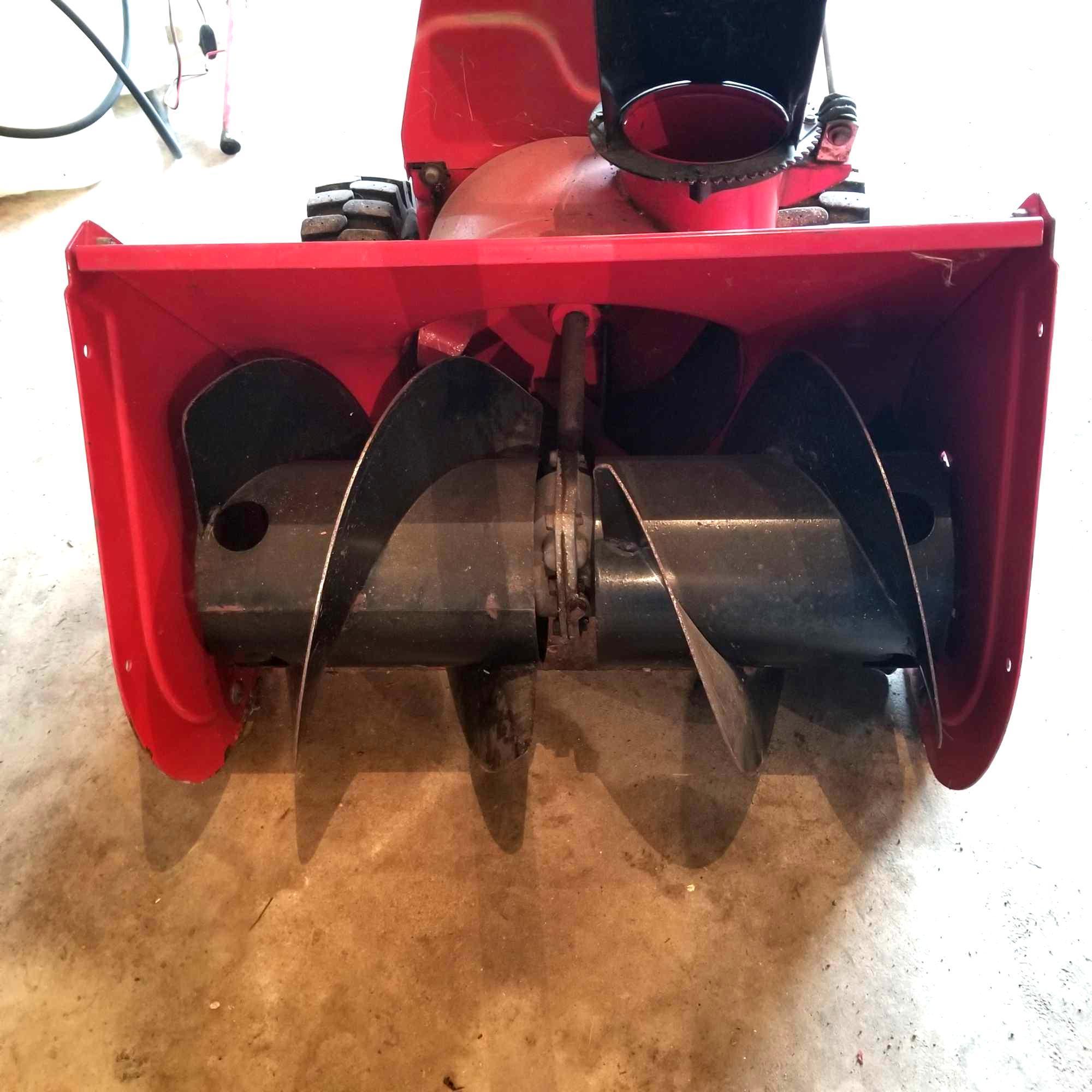 Toro 724 Walk Behind Snow Blower