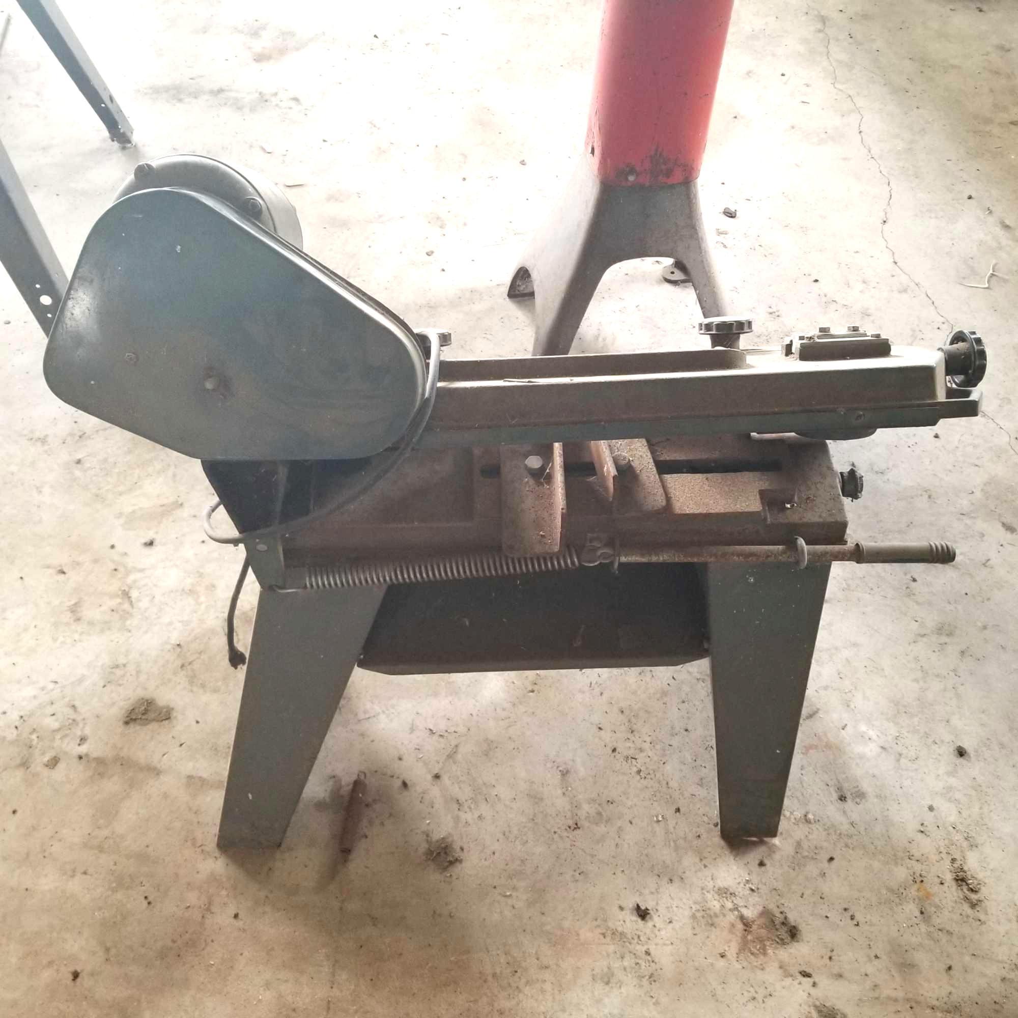 Duracraft Heavy Duty Metal Band Saw with Stand