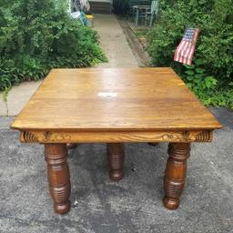 42" 5 Leg Banquet Table with 6 Leaves