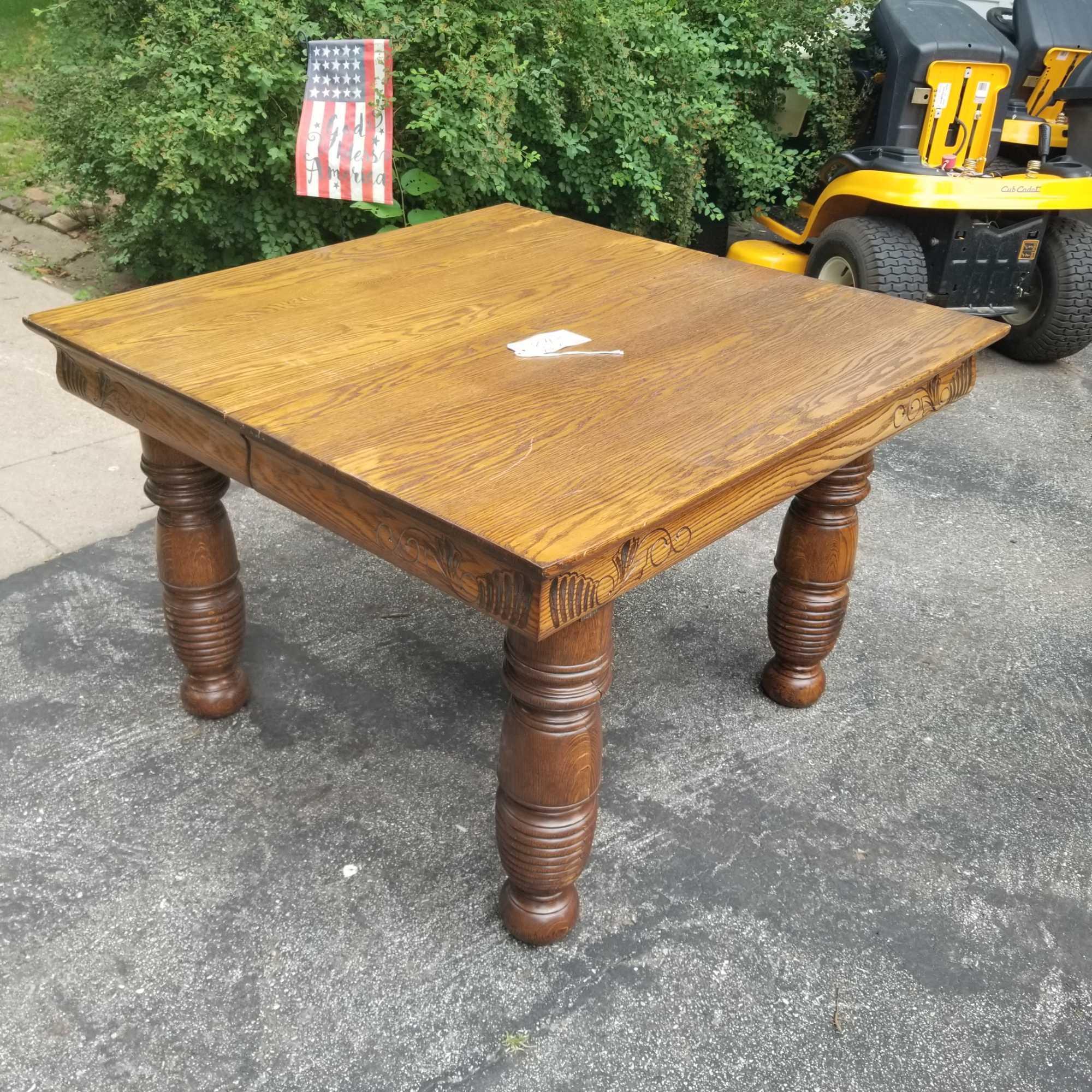 42" 5 Leg Banquet Table with 6 Leaves