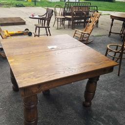 42" 5 Leg Banquet Table with 6 Leaves