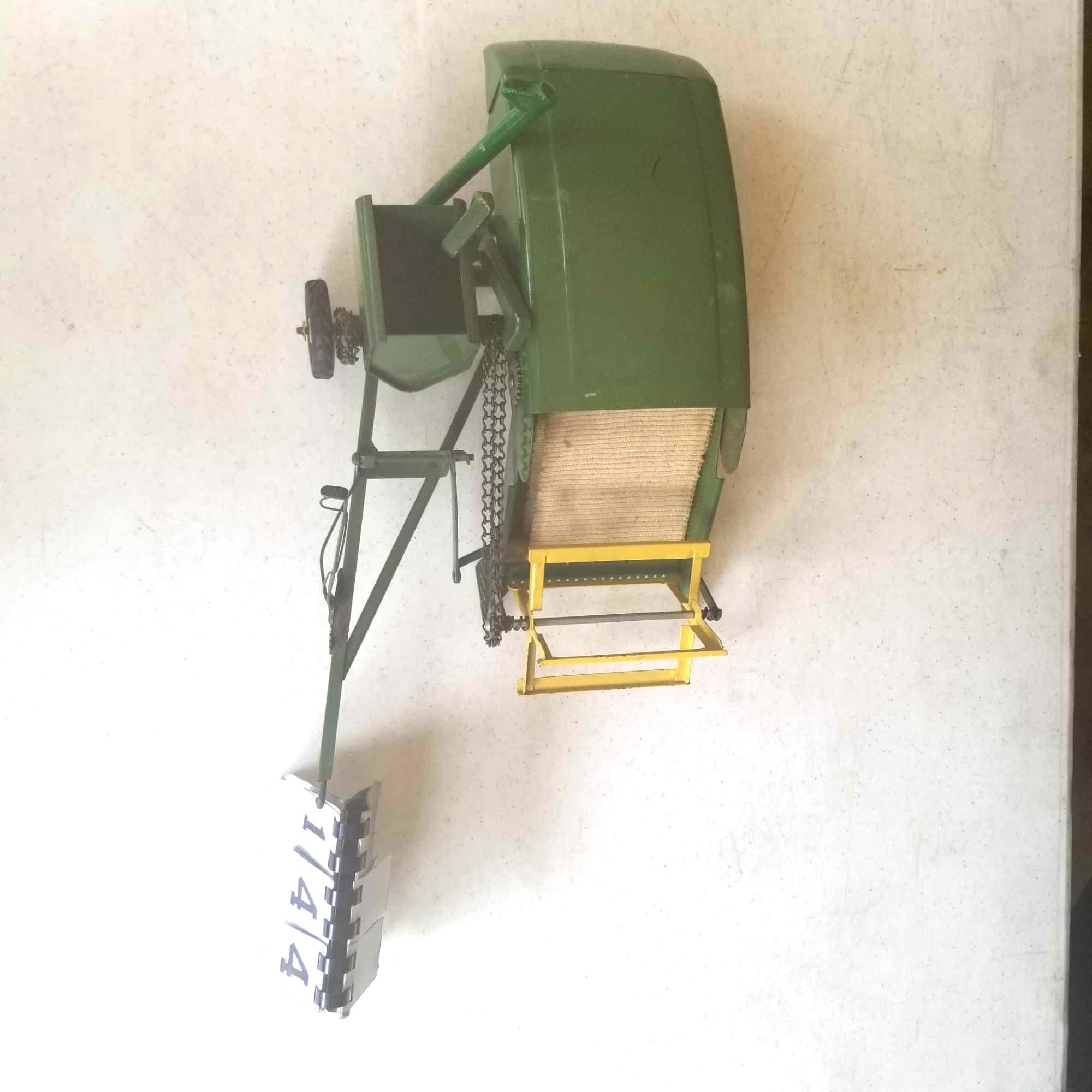 JD Vintage Combine, Pull Type with Original Canvas