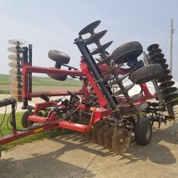 Case IH RMX 340 26' Tandem Disk with Harrow