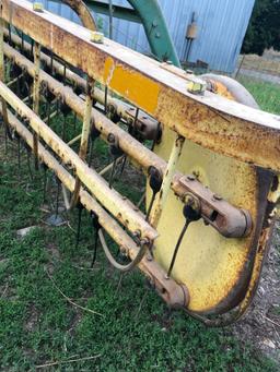 John Deere 660 5 Bar Side Rake