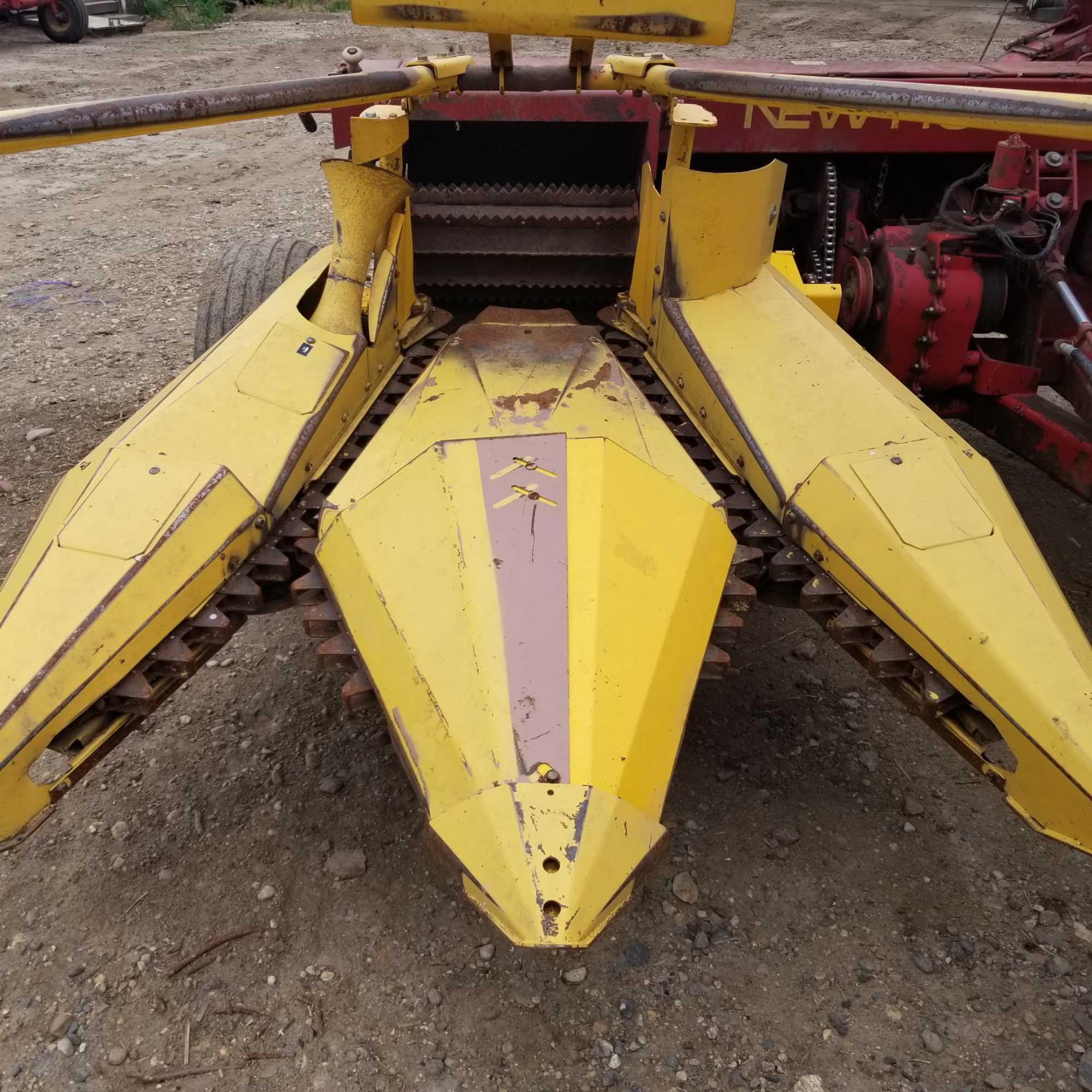 New Holland 890 Pull Type Forage Harvester