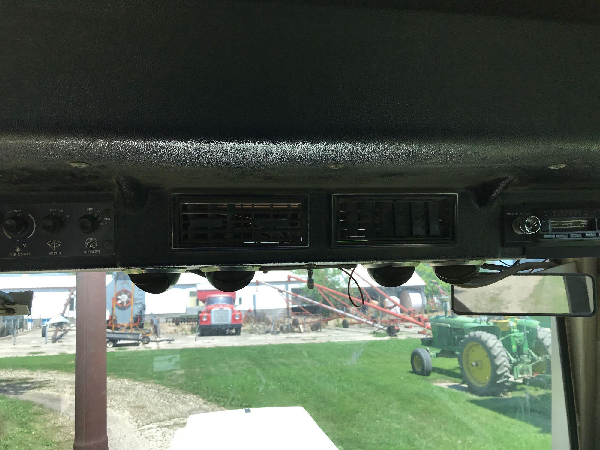 Case 2590 Tractor 2wd Powershift