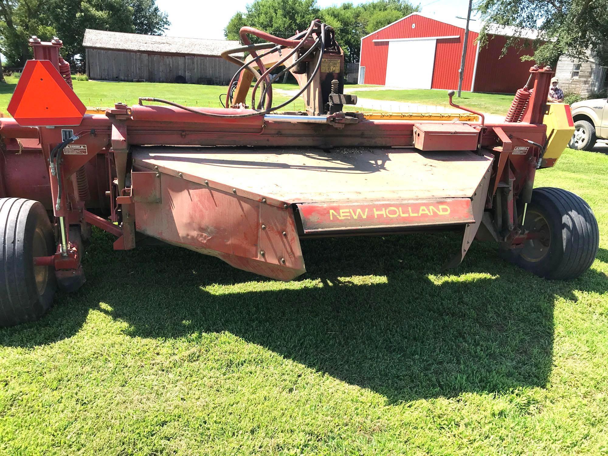 New Holland 116 Haybine Center Pivot 14' Windrower/Conditioner