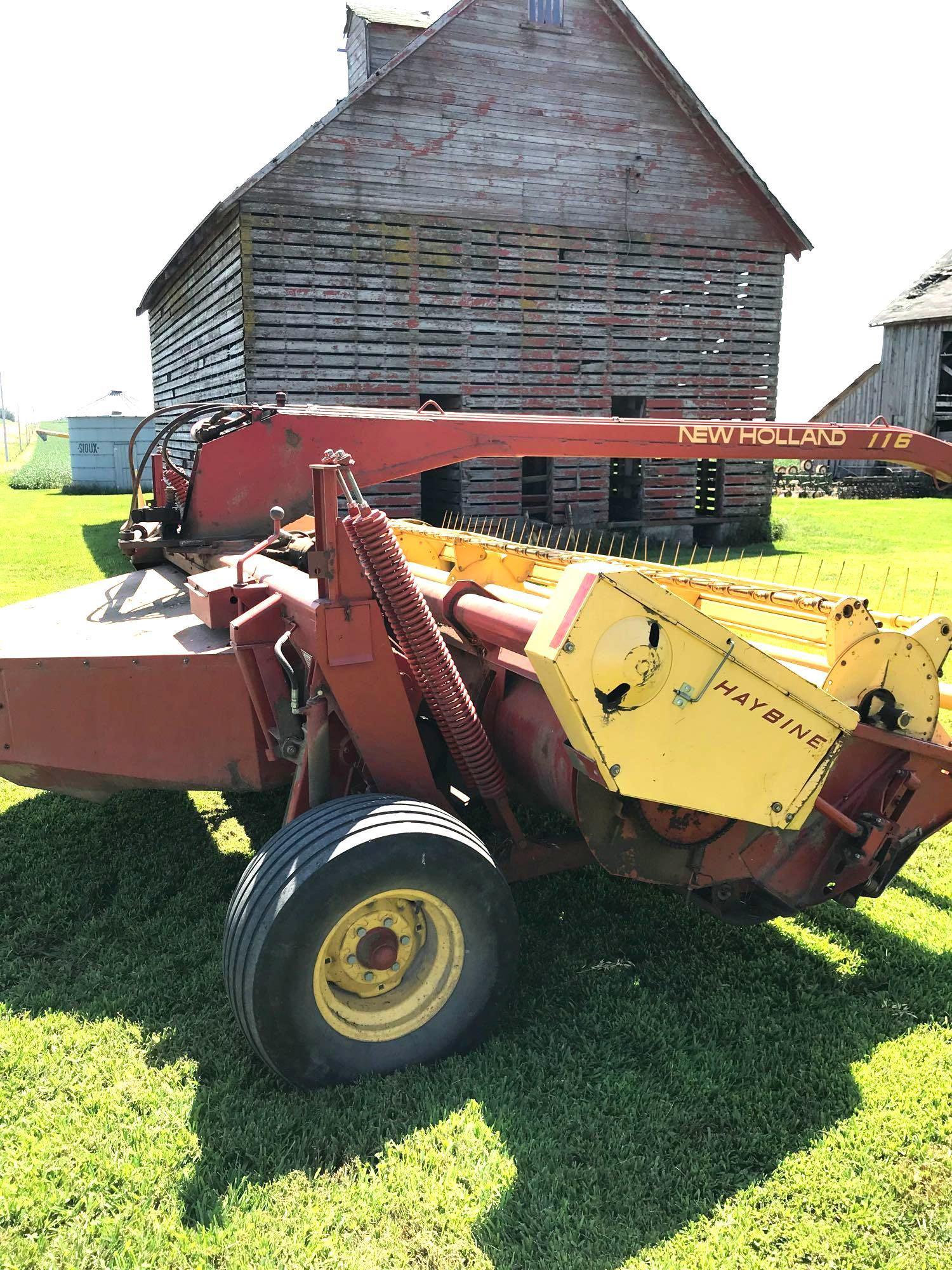 New Holland 116 Haybine Center Pivot 14' Windrower/Conditioner