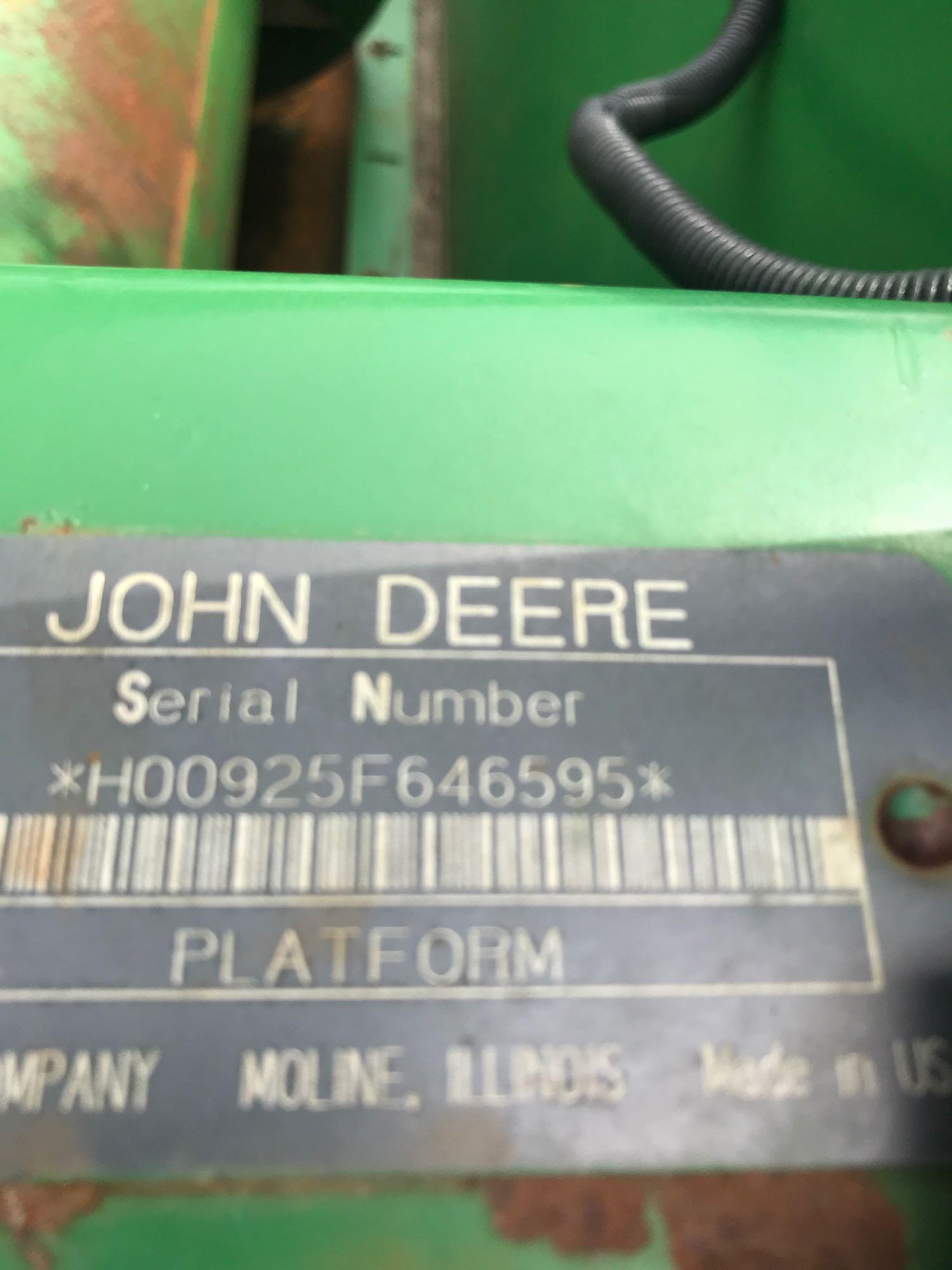 1992 John Deere 925F Flex Platform with Transport