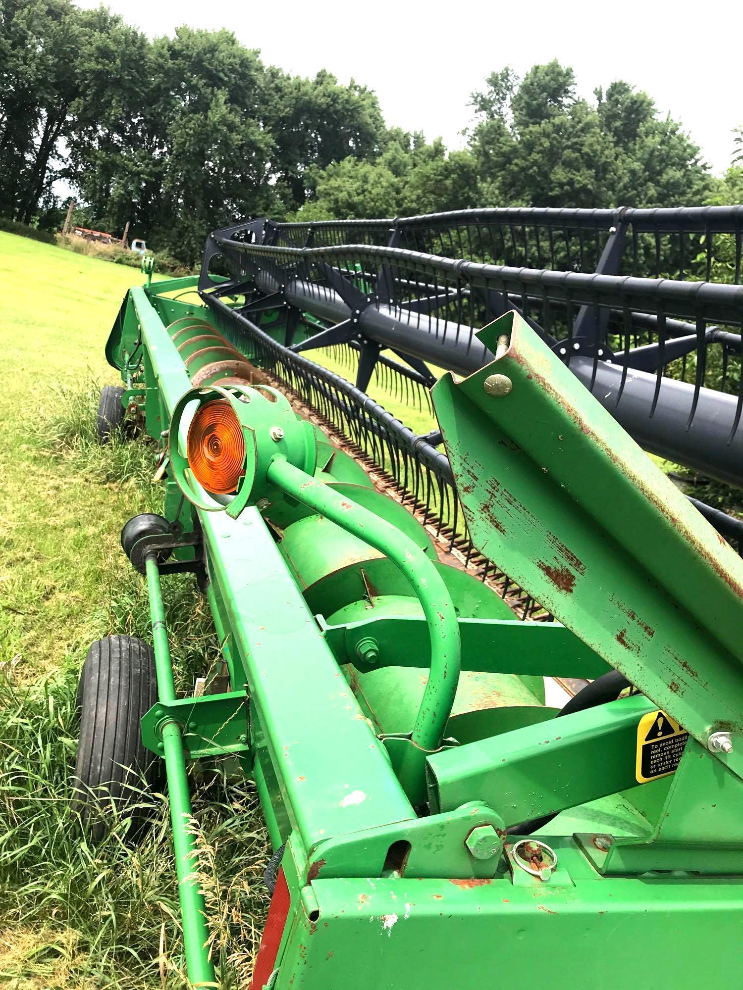 1992 John Deere 925F Flex Platform with Transport