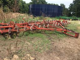 Wilrich 2500? Pul Type 30' Field Cultivator