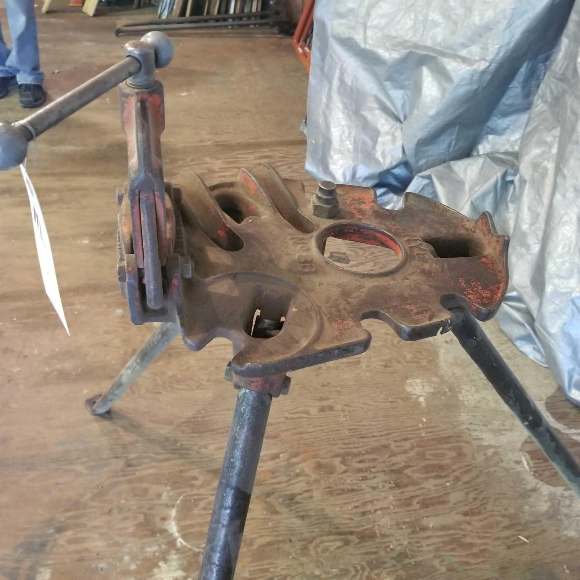 Tripod Pipe Vise and Conduit Bender