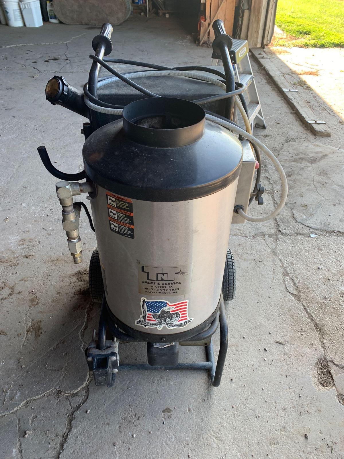 Aladdin Model 1321 Portable Hot/Cold Pressure Washer