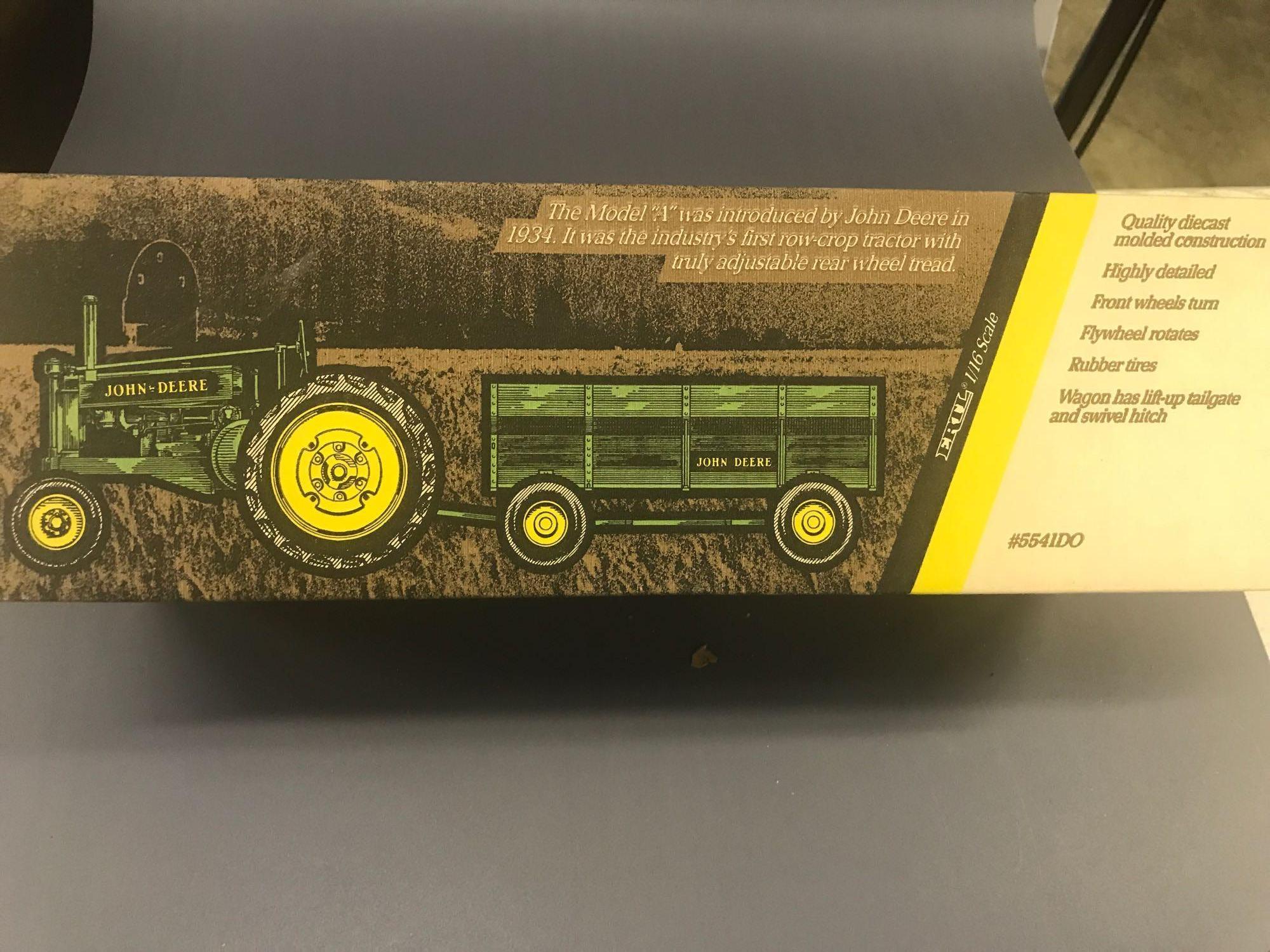 1/16 Scale 1934 JD A Tractor and Wagon Set - NIB