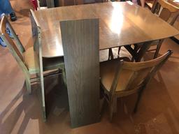 32'' W x 42'' D Drop-leaf dining table w/(2) 13'' drop-leaves, and (4) chairs ~ Nice set. No