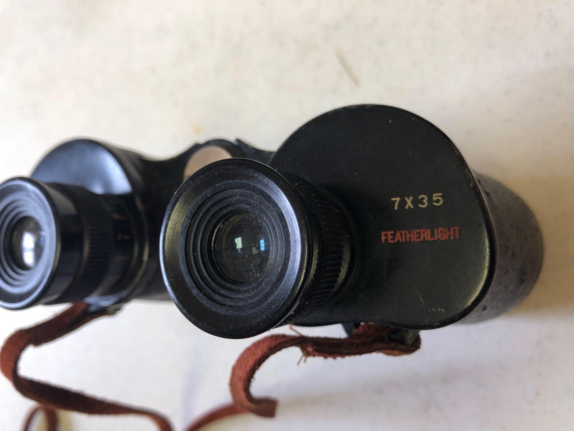 Bushnell Featherlight 7x35 Binoculars in case