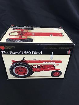 Precision Series 1/16 scale Farmall 560 Diesel Tractor - NIB