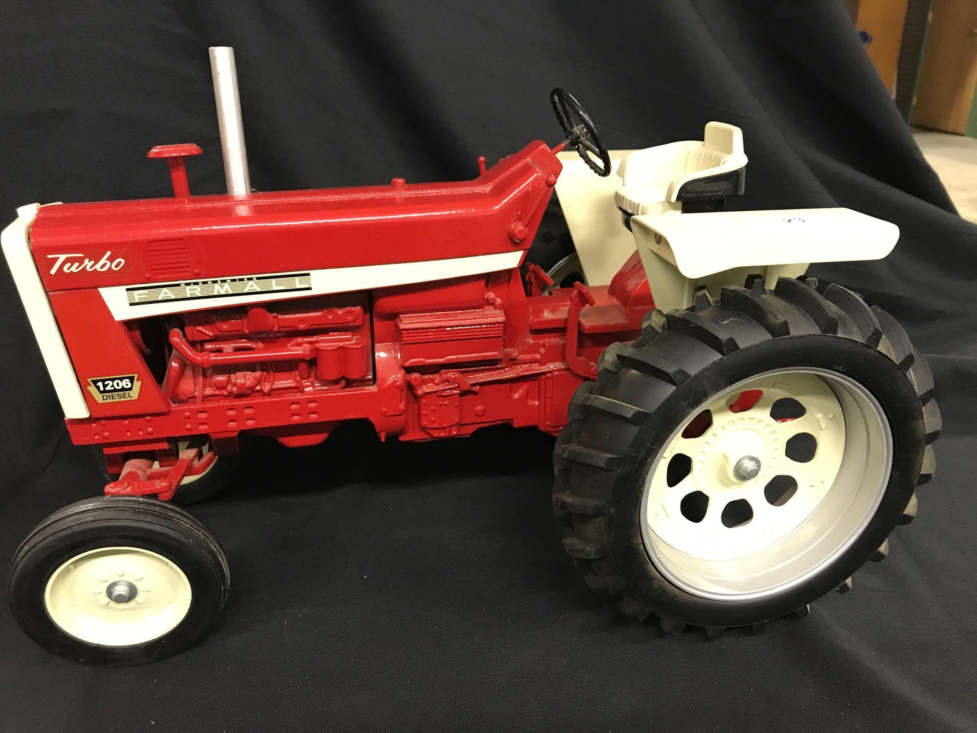 IH Farmall "1206 Turbo" Tractor White Fender