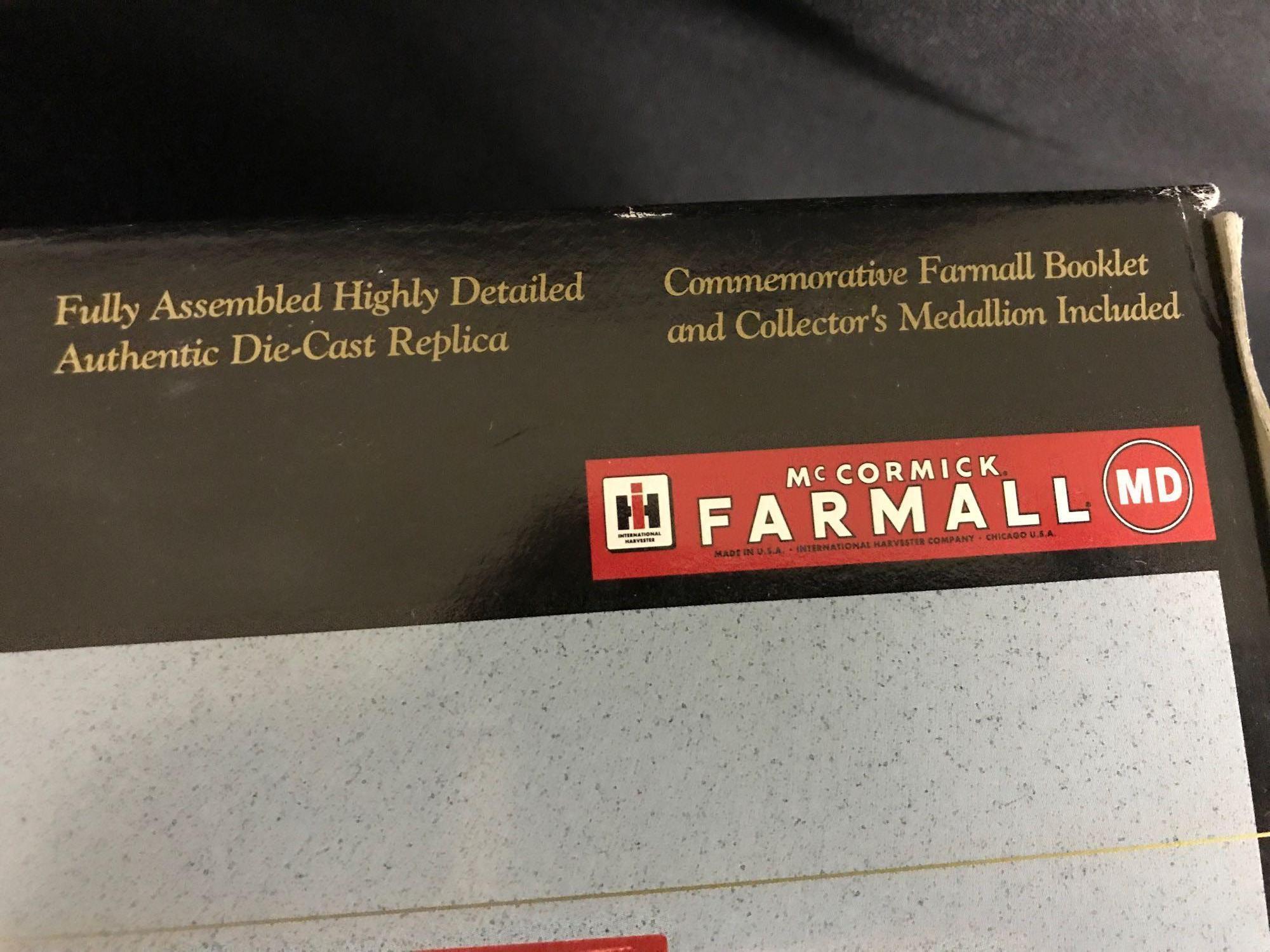 IH Farmall "MD with Loader" Precision Series