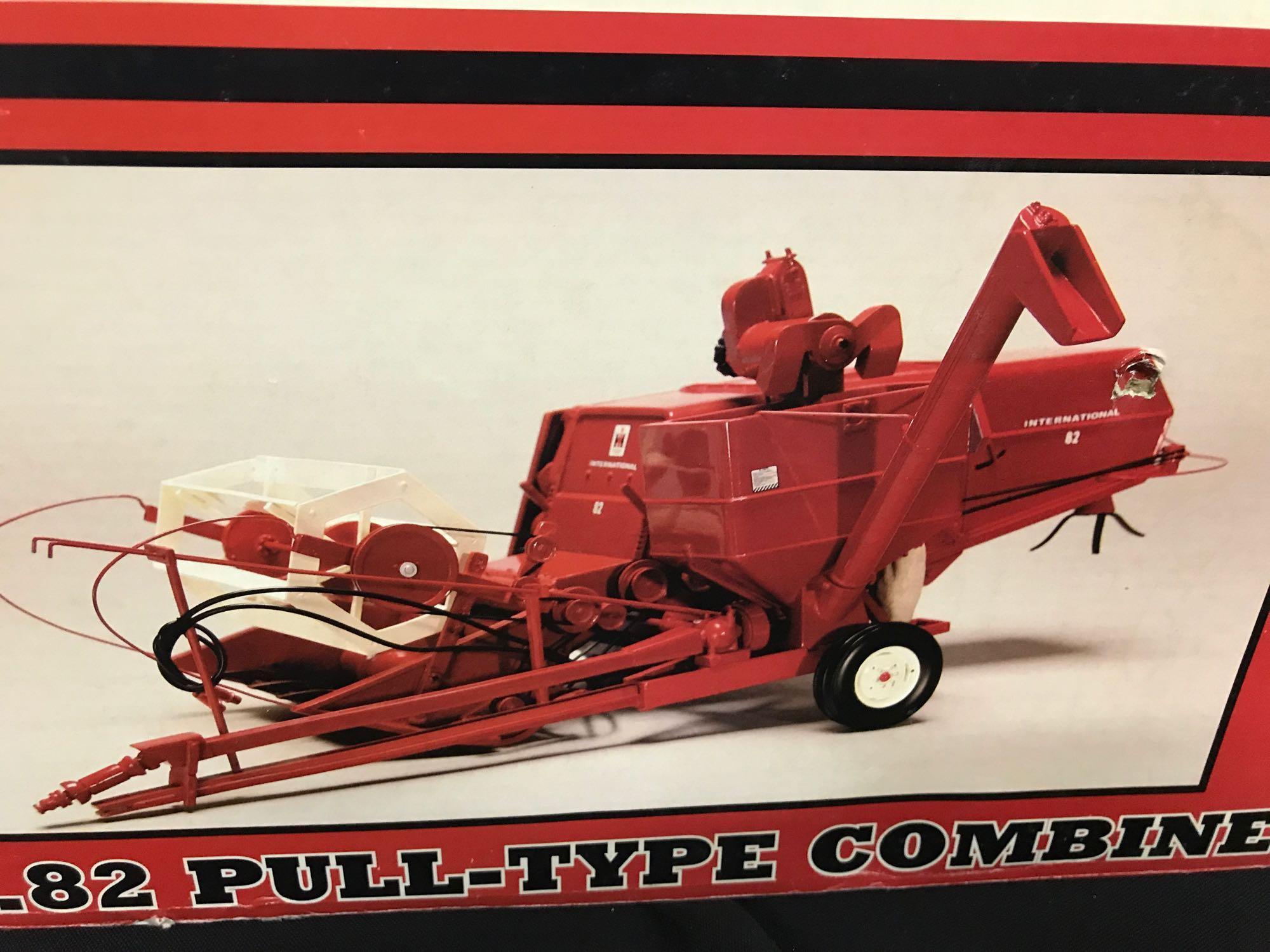 IH "82" Pull Type Combine Spec Cast