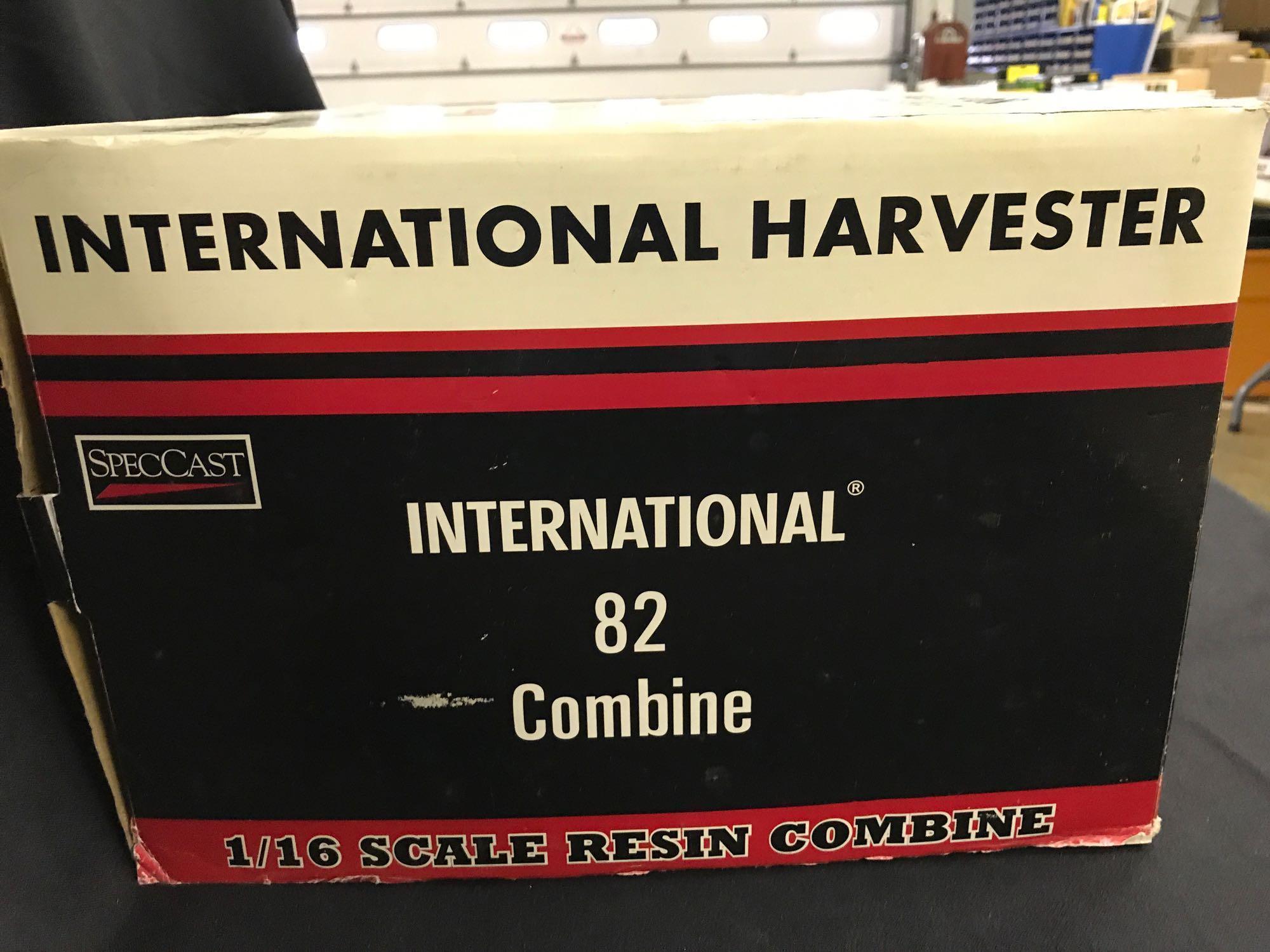 IH "82" Pull Type Combine Spec Cast