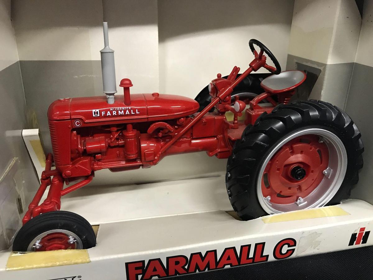 IH Farmall "C" Wide Front