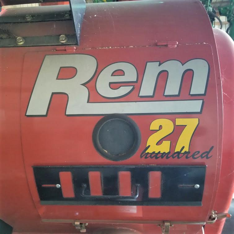 REM 2700 Grain Vac, Pto Drive, & Attachments, Only 53 Hours