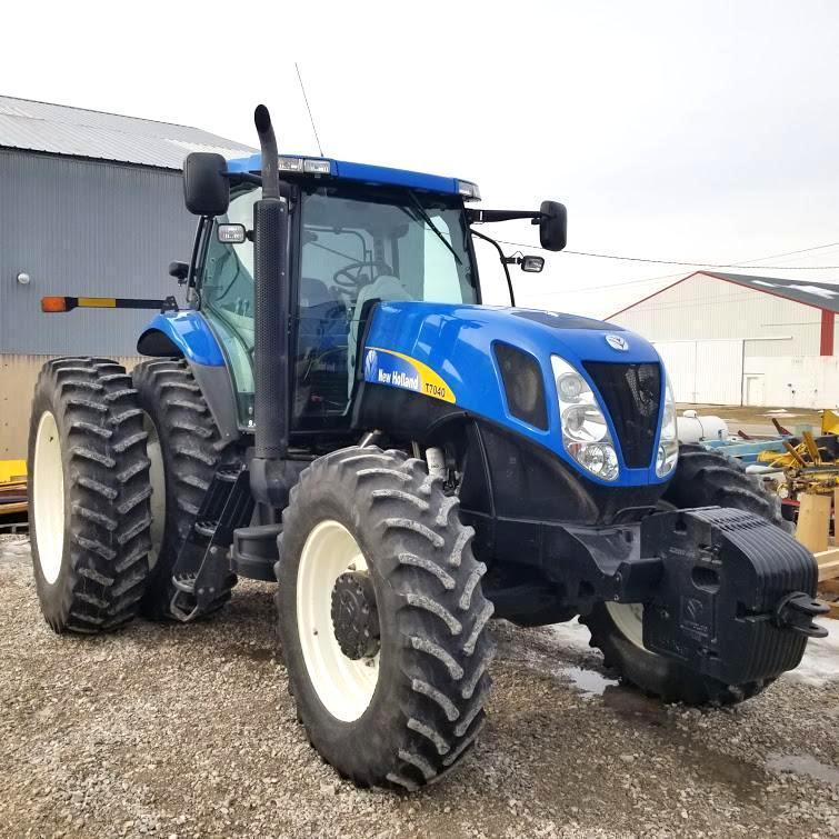 2008 New Holland T7040 MFD Tractor