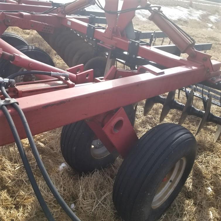 CASEIH 496 TANDEM DISK 25' HYD FOLD 7 1/2" SPACING