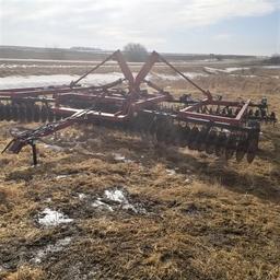 CASEIH 496 TANDEM DISK 25' HYD FOLD 7 1/2" SPACING