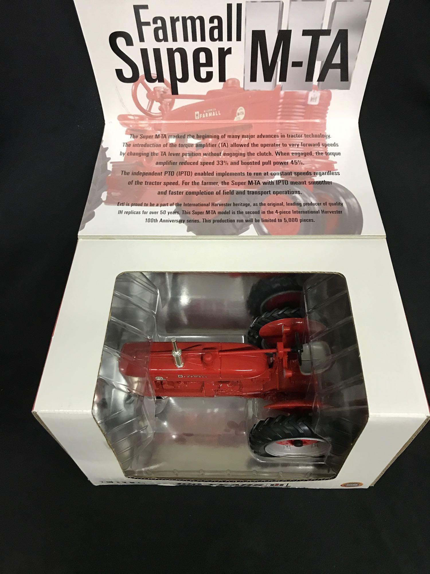 Farmall Super M-TA Tractor 1/16th -NIB