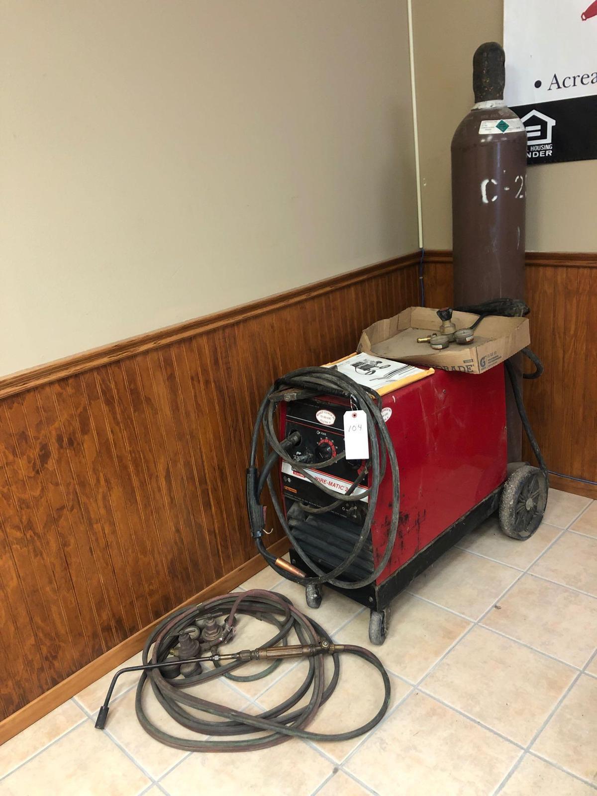 Lincoln Wire-Matic 255 wire welder w/gas bottle & gauges, SN U1971109102. Nice! - No Shipping!