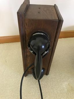 Oak antique wall phone w/hand crank