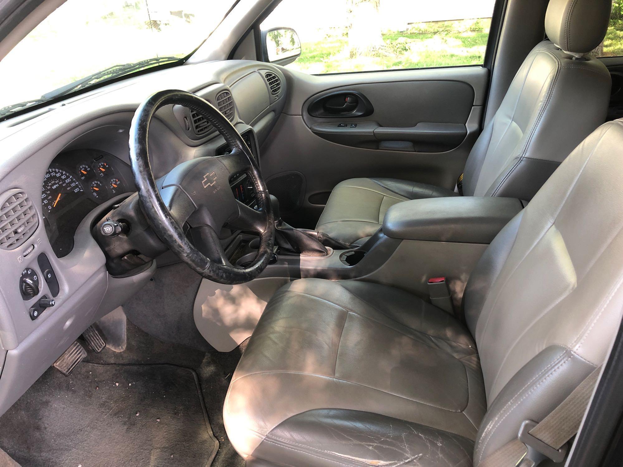 2004 Trailblazer EXT LT, 4WD, 80,515 mi. Vortec 4200, w/4-sp automatic transmission w/overdrive.