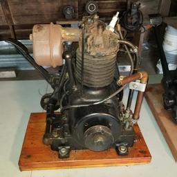 Briggs & Stratton "FH" Gas Engine