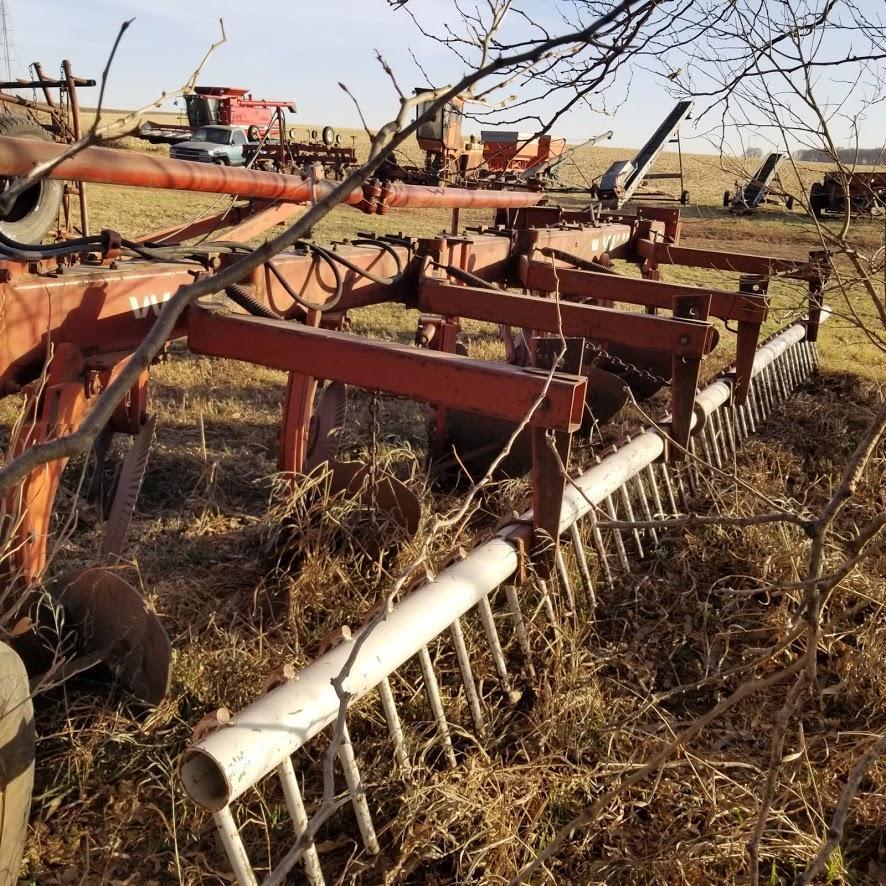 WHITE 588 6x18 STEERABLE PLOW