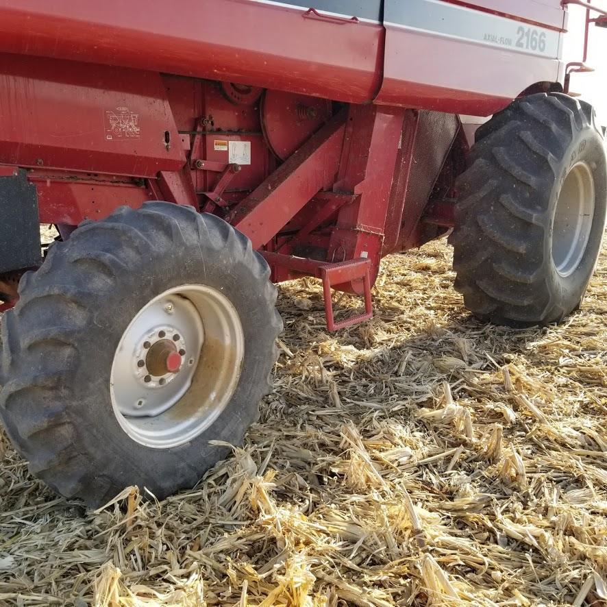 1995 CASEIH 2166 AXIAL FLOW 2WD COMBINE