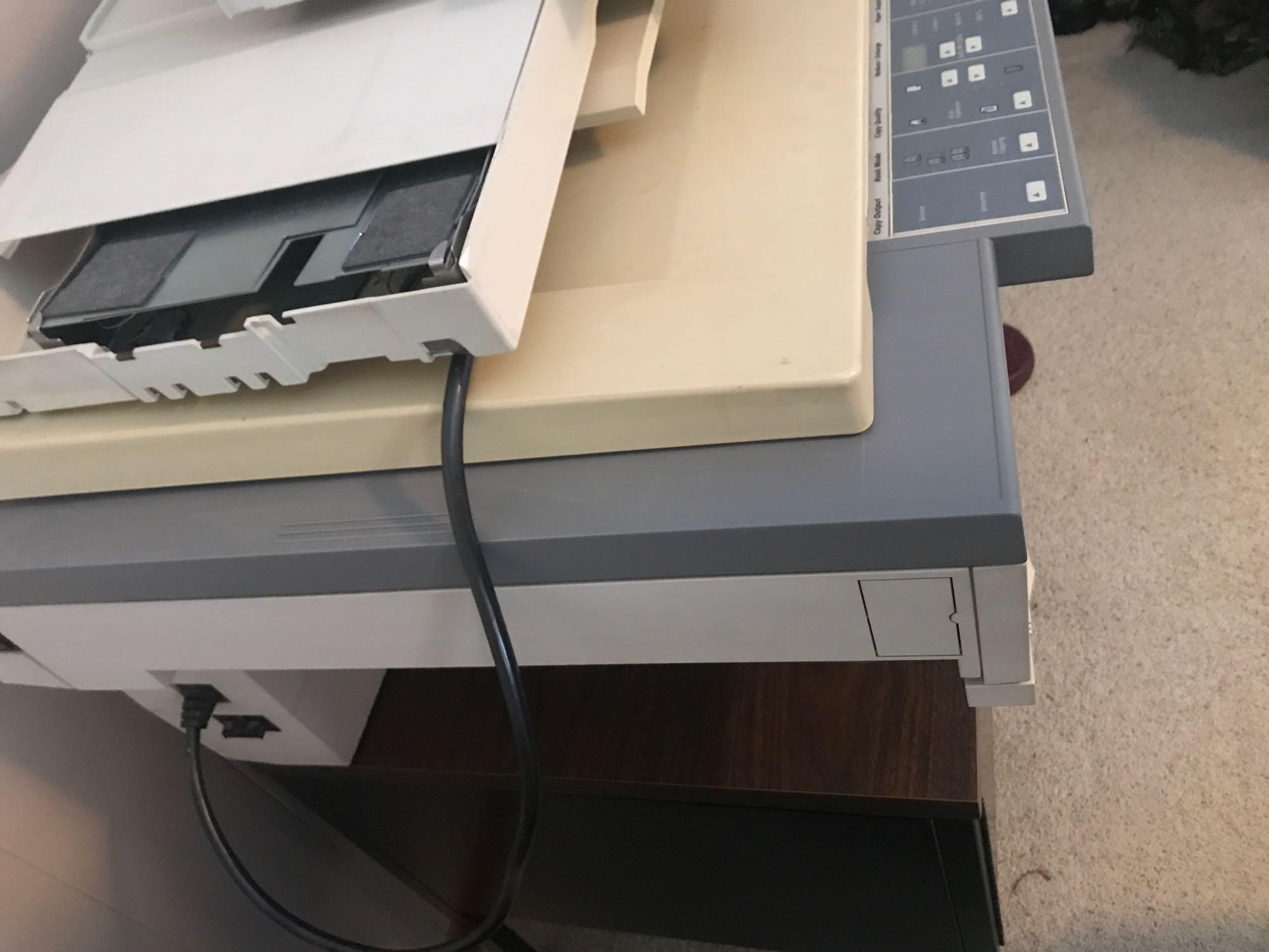 Xerox 5818 Copy Machine on 22'' x 32'' Stand w/wheels. NO SHIPPING AVAILABLE!