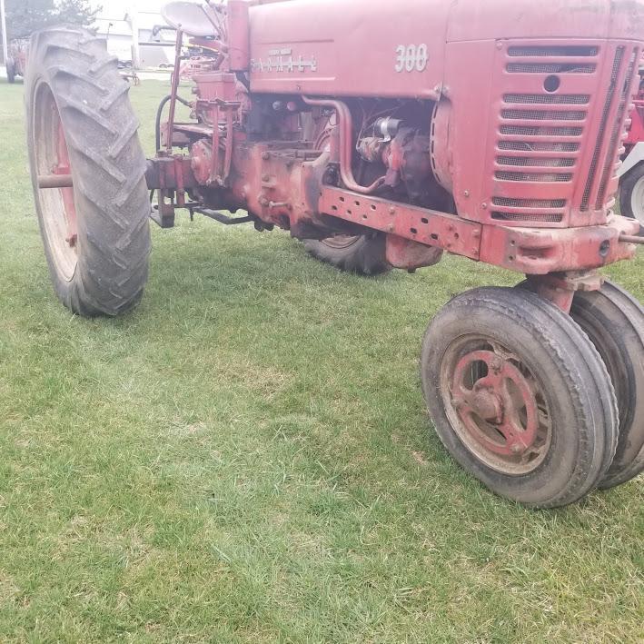 Farmall 300 Gas Tractor