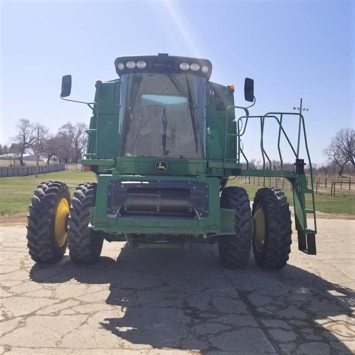 2010 John Deere 9570 STS Combine