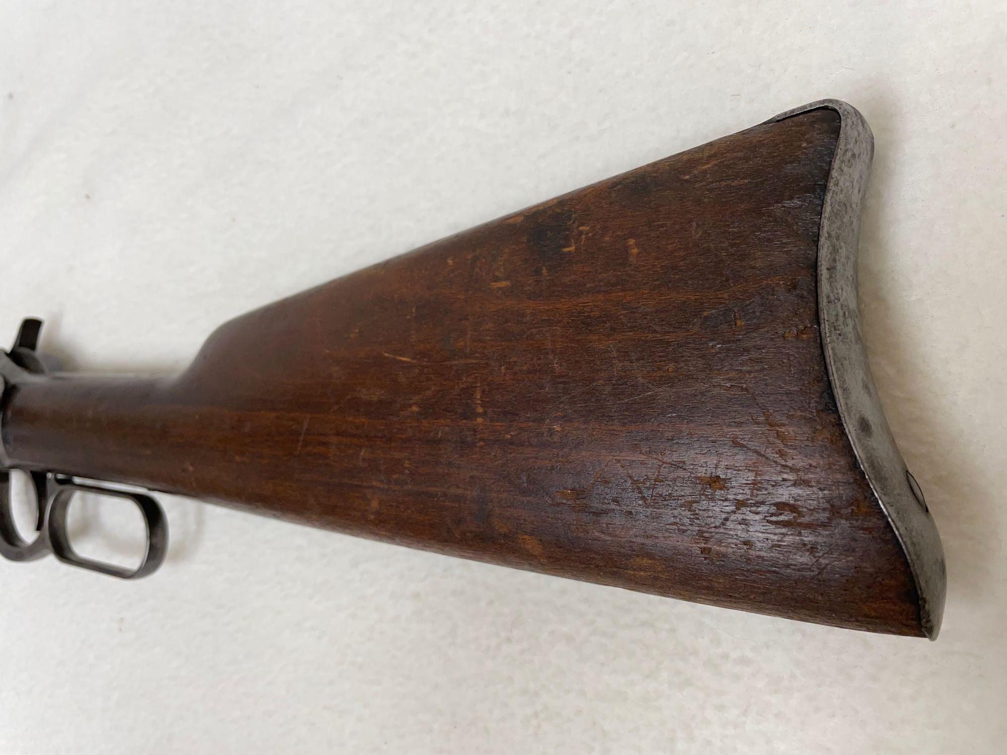 Winchester model 1894, 32-40 caliber. Year 1905, rare caliber, saddle ring carbine. SN: 326647 Year