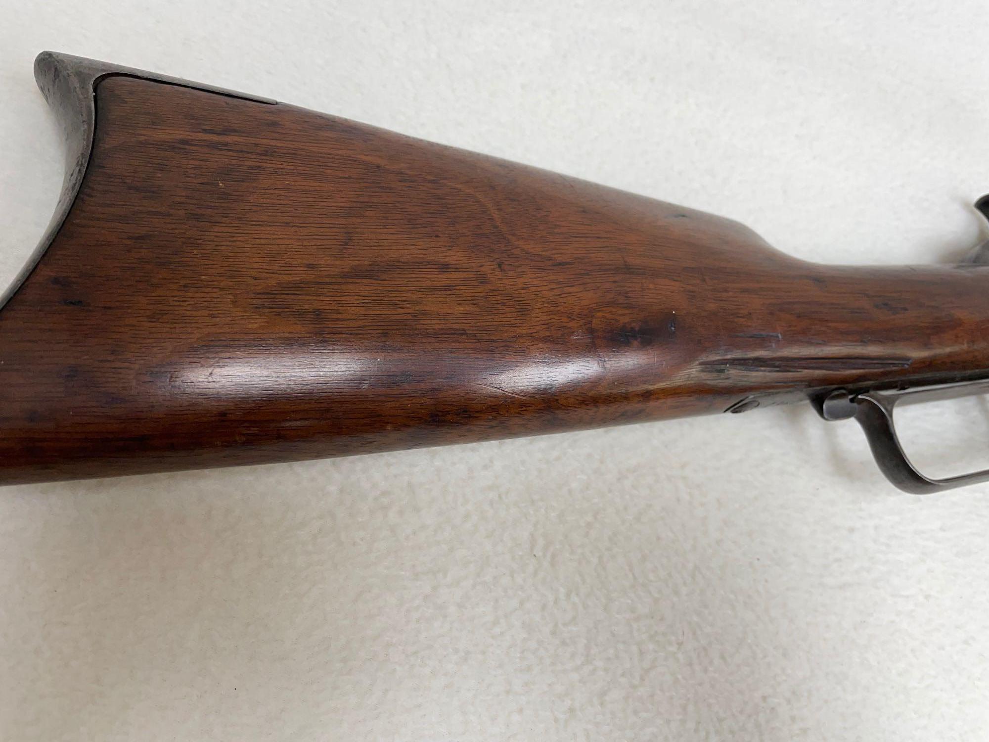 Winchester model 1876, 45-60 caliber. Year 1877. Antique rifle with octagon barrel. SN: 37961 Year