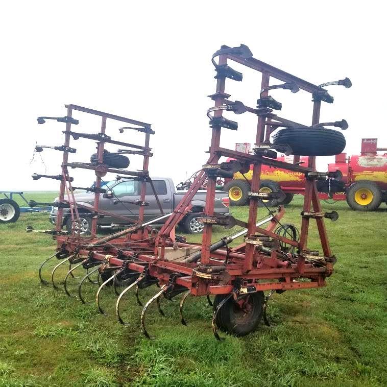 IH 45 FIELD CULTIVATOR